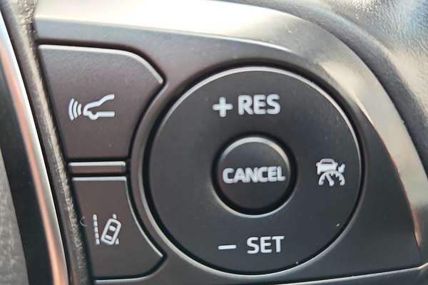 2020 Toyota Camry Ascent Sport AXVH71R