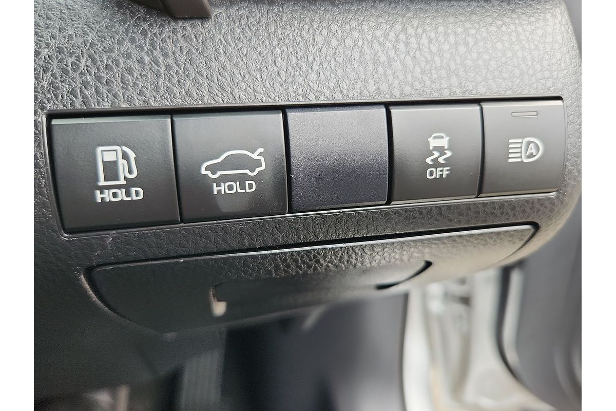 2020 Toyota Camry Ascent Sport AXVH71R