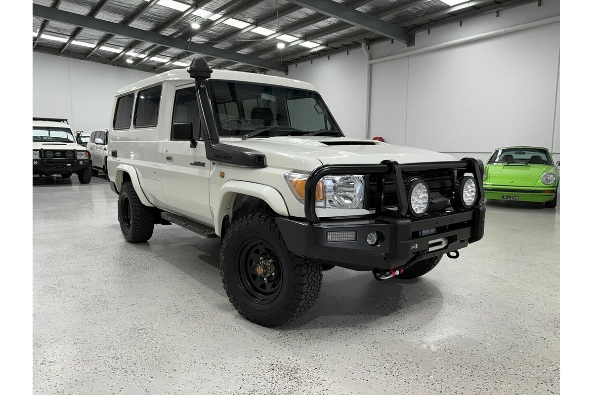 2013 Toyota Landcruiser Workmate Troopcarrier VDJ78R