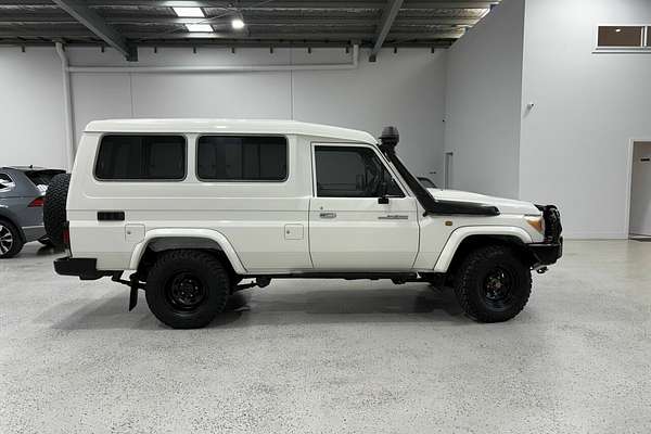 2013 Toyota Landcruiser Workmate Troopcarrier VDJ78R