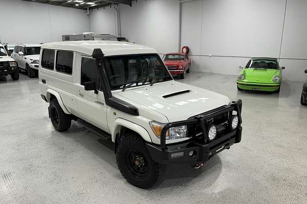 2013 Toyota Landcruiser Workmate Troopcarrier VDJ78R