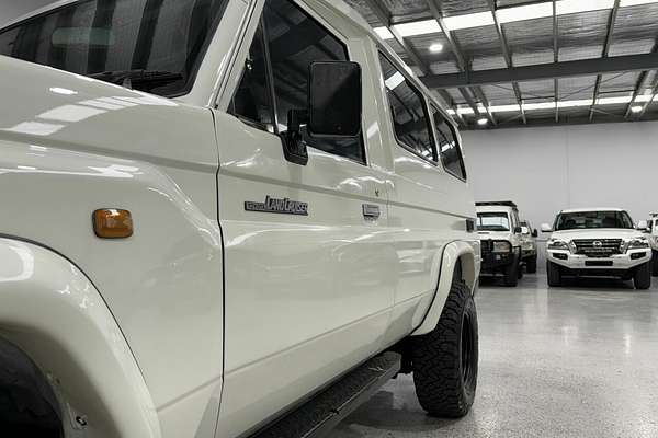 2013 Toyota Landcruiser Workmate Troopcarrier VDJ78R