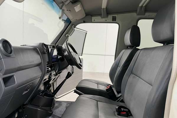 2013 Toyota Landcruiser Workmate Troopcarrier VDJ78R