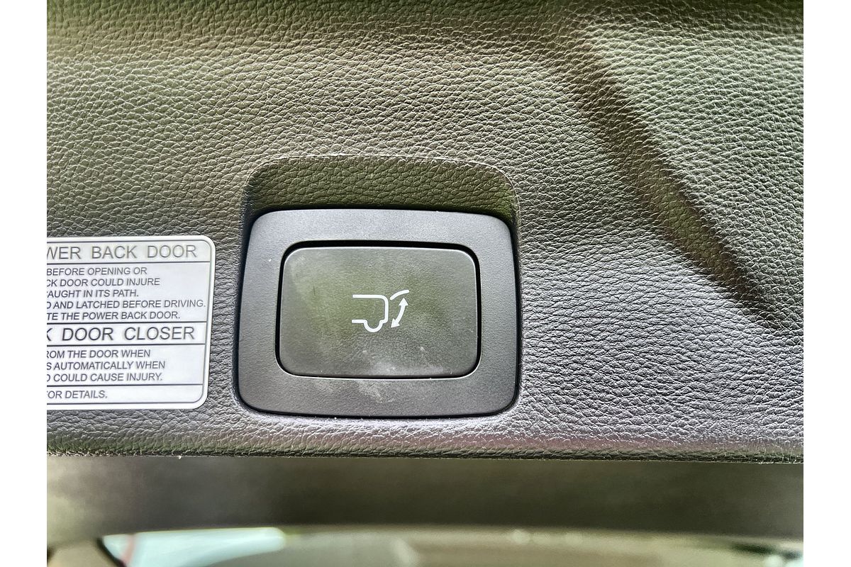 2022 LDV D90 Executive SV9A