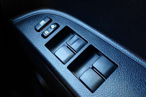 2012 Toyota Kluger KX-R GSU45R