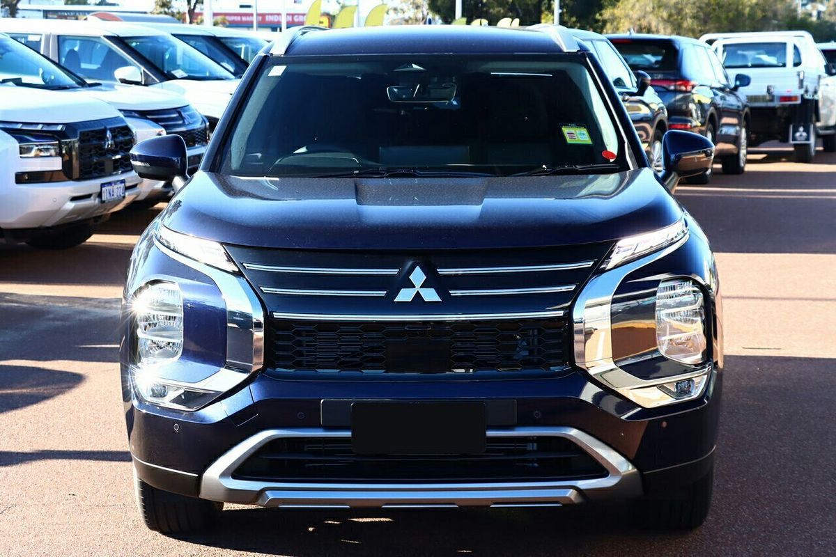 2025 Mitsubishi Outlander LS ZM