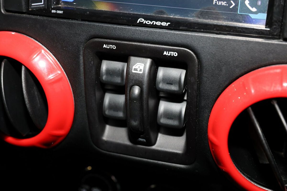 2018 Jeep Wrangler Unlimited Sport JK