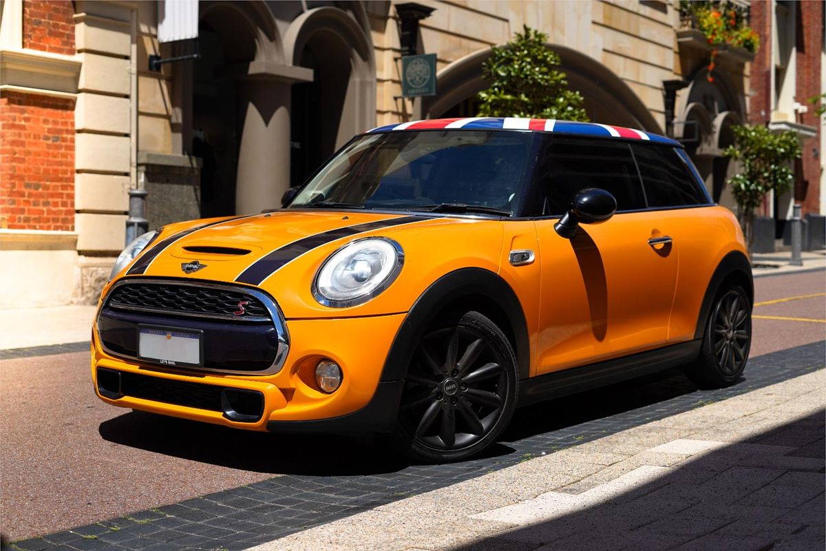 2015 MINI Hatch Cooper S F56