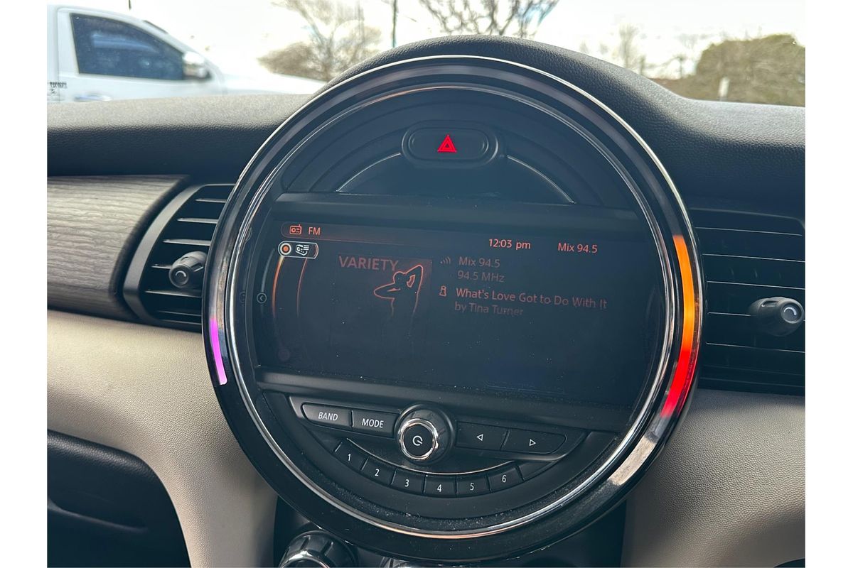 2015 MINI Hatch Cooper F56