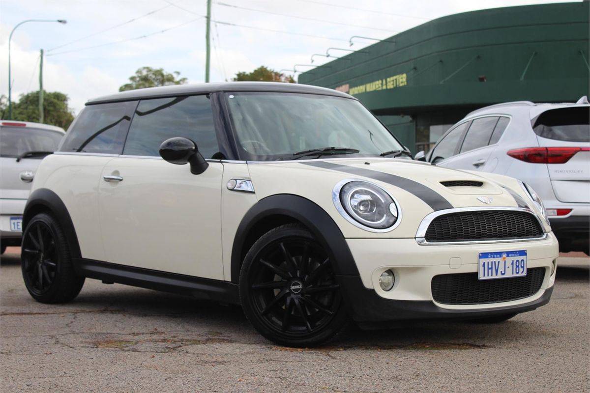 2008 MINI Hatch Cooper S R56