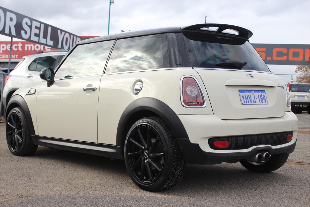 2008 MINI Hatch Cooper S R56