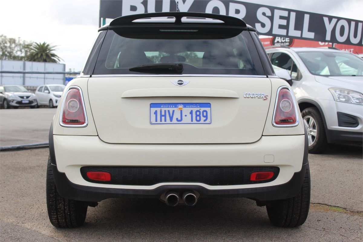 2008 MINI Hatch Cooper S R56