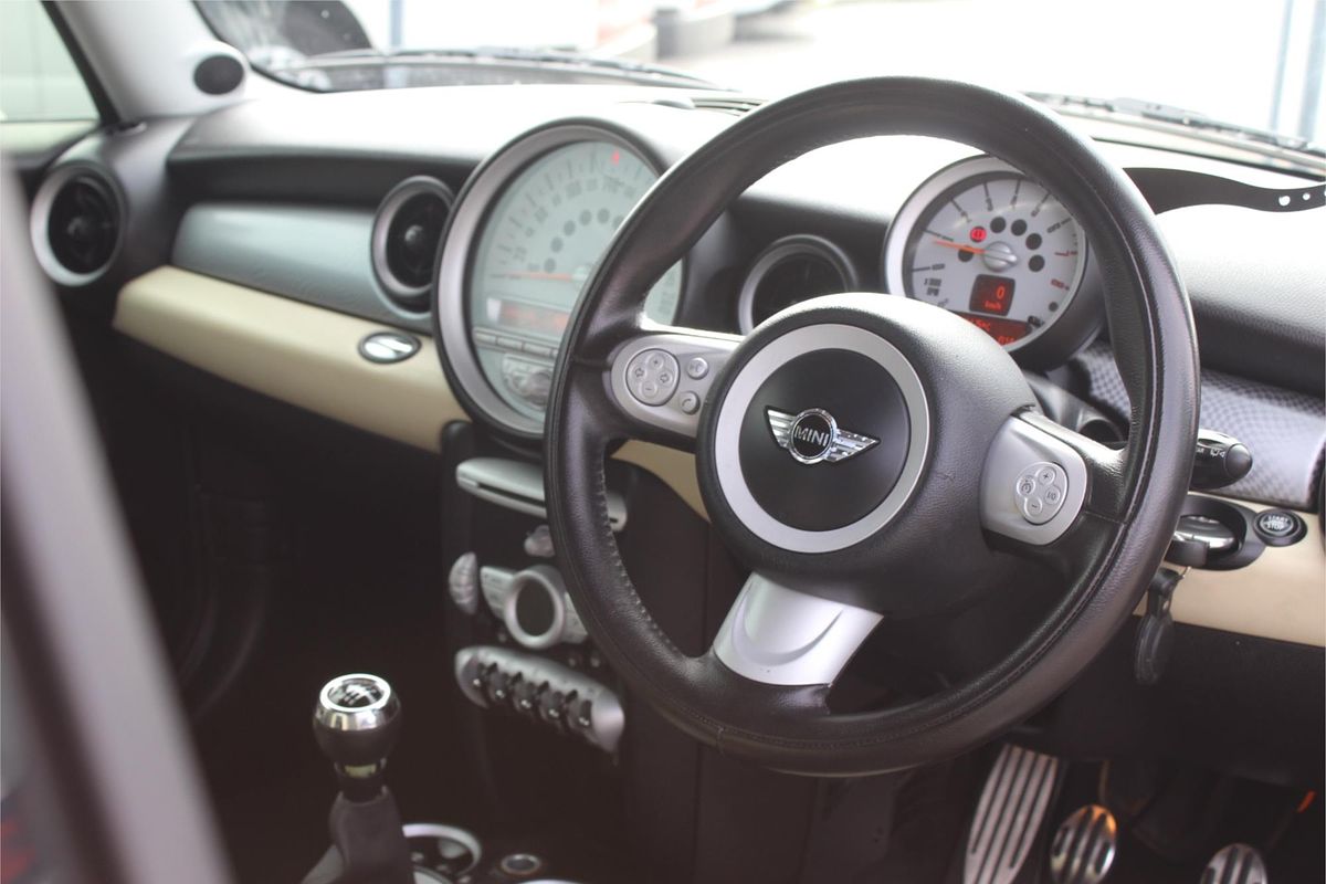 2008 MINI Hatch Cooper S R56