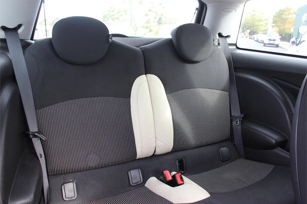 2008 MINI Hatch Cooper S R56