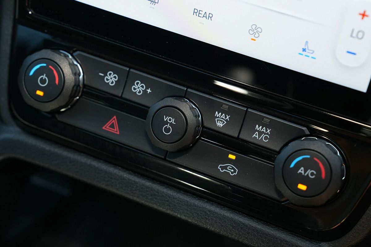 2025 Ford Everest Sport 2.0L