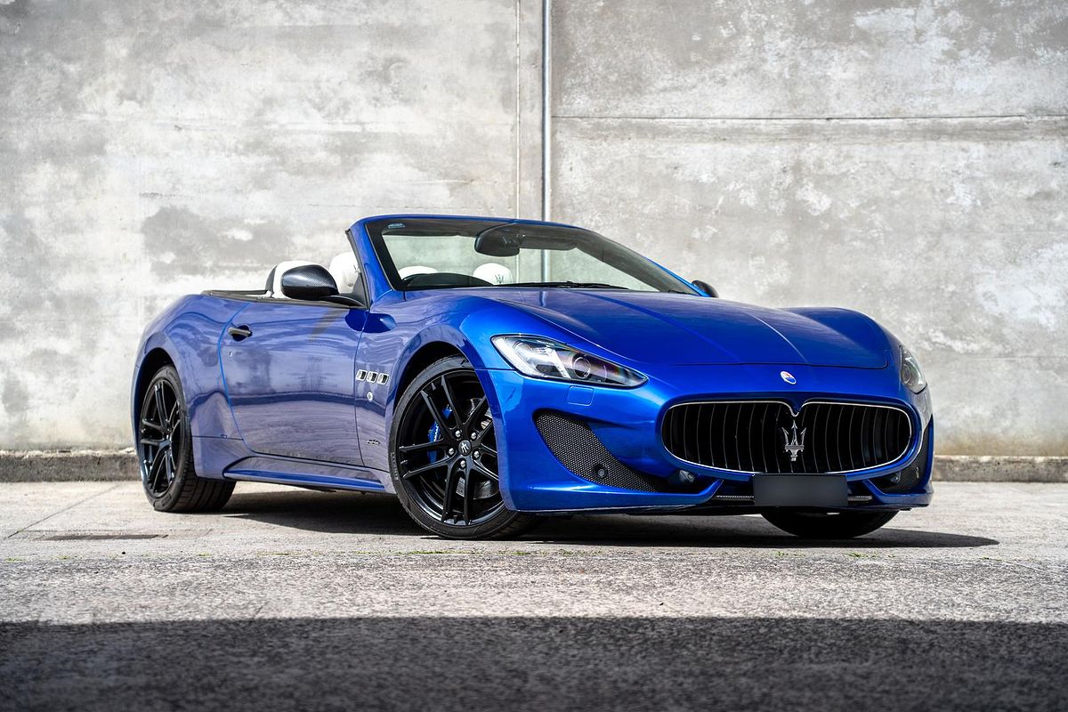 2016 Maserati GranCabrio Sport M145