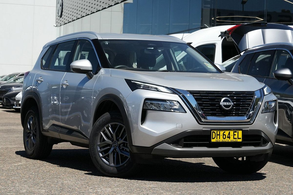 2023 Nissan X-TRAIL ST T33