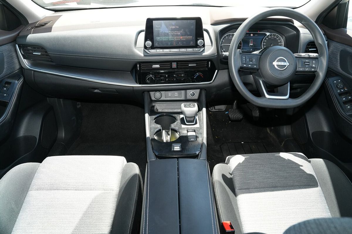 2023 Nissan X-TRAIL ST T33