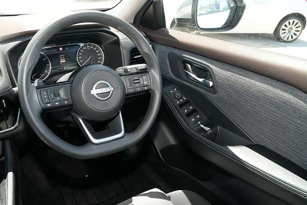 2023 Nissan X-TRAIL ST T33