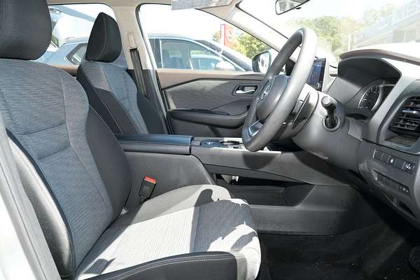 2023 Nissan X-TRAIL ST T33