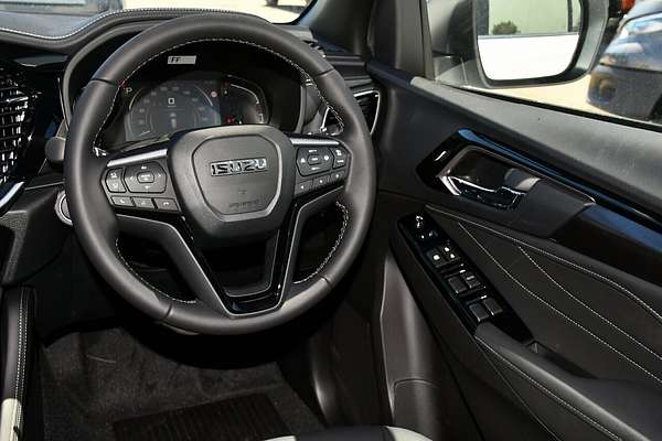 2025 Isuzu MU-X LS-T
