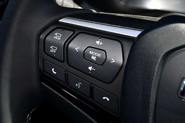 2025 Isuzu MU-X LS-T