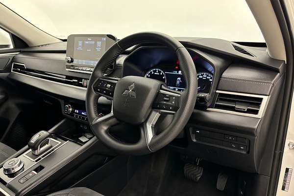 2024 Mitsubishi Outlander Aspire ZM