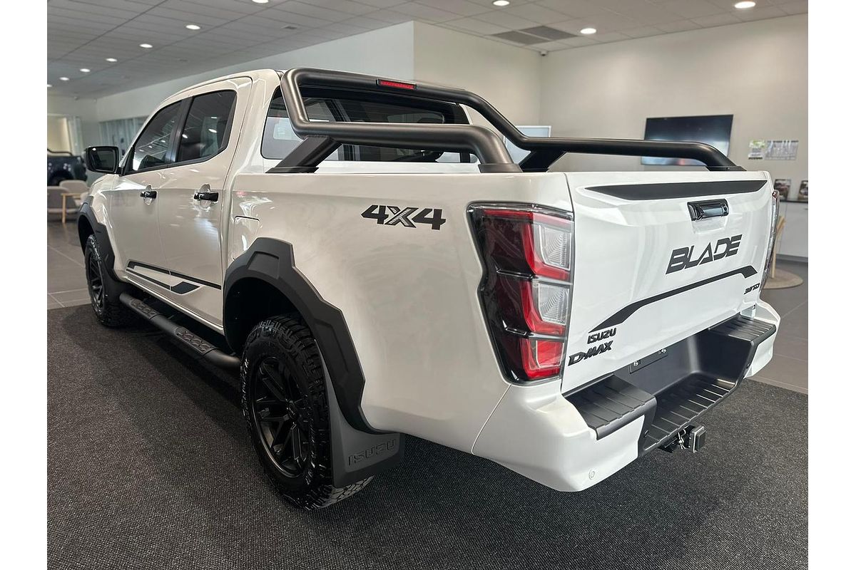 2025 Isuzu D-MAX BLADE 4X4