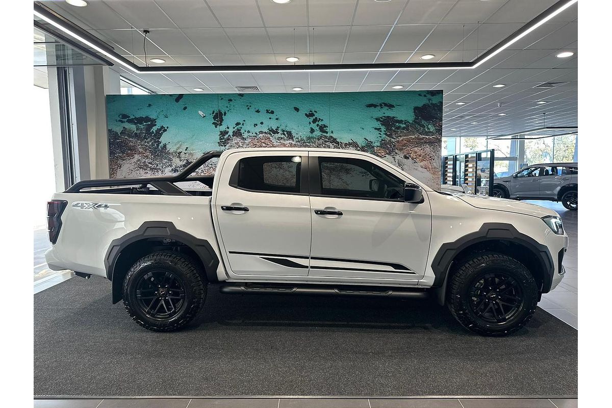 2025 Isuzu D-MAX BLADE 4X4