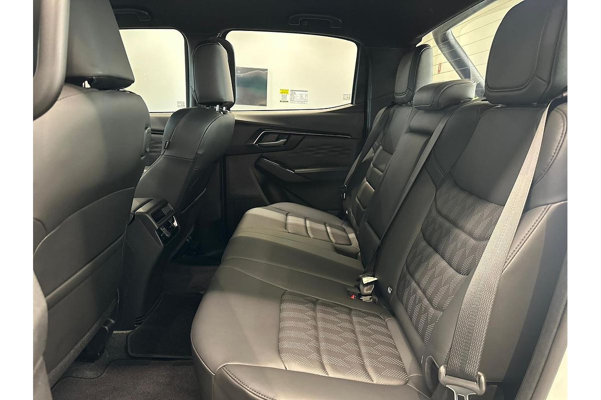 2025 Isuzu D-MAX BLADE 4X4