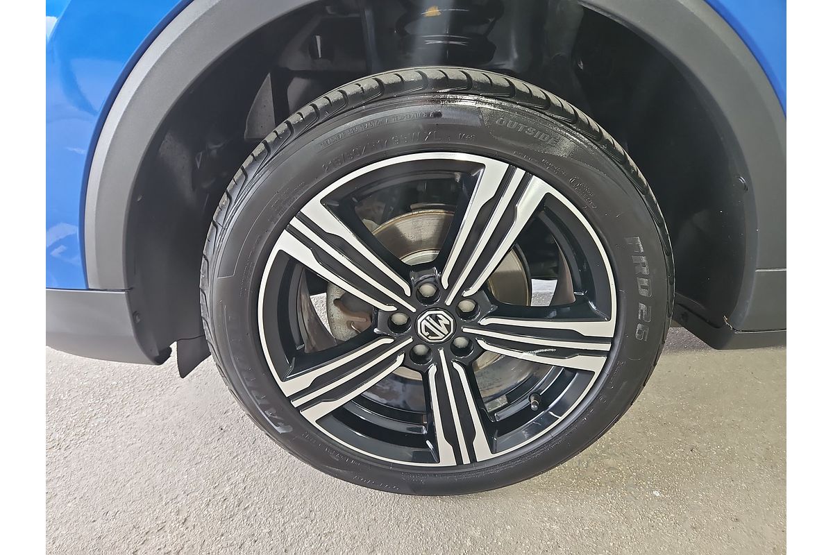 2019 MG ZS Essence AZS1