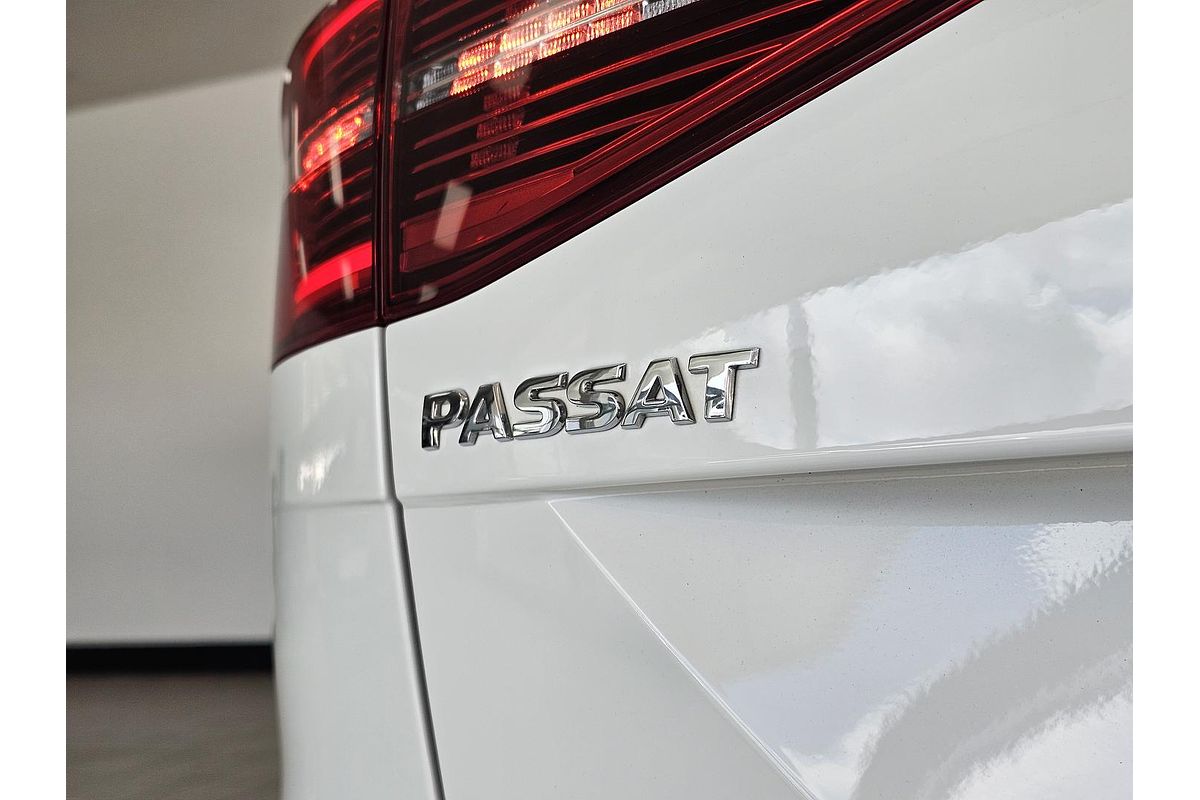 2019 Volkswagen Passat 206TSI R-Line B8