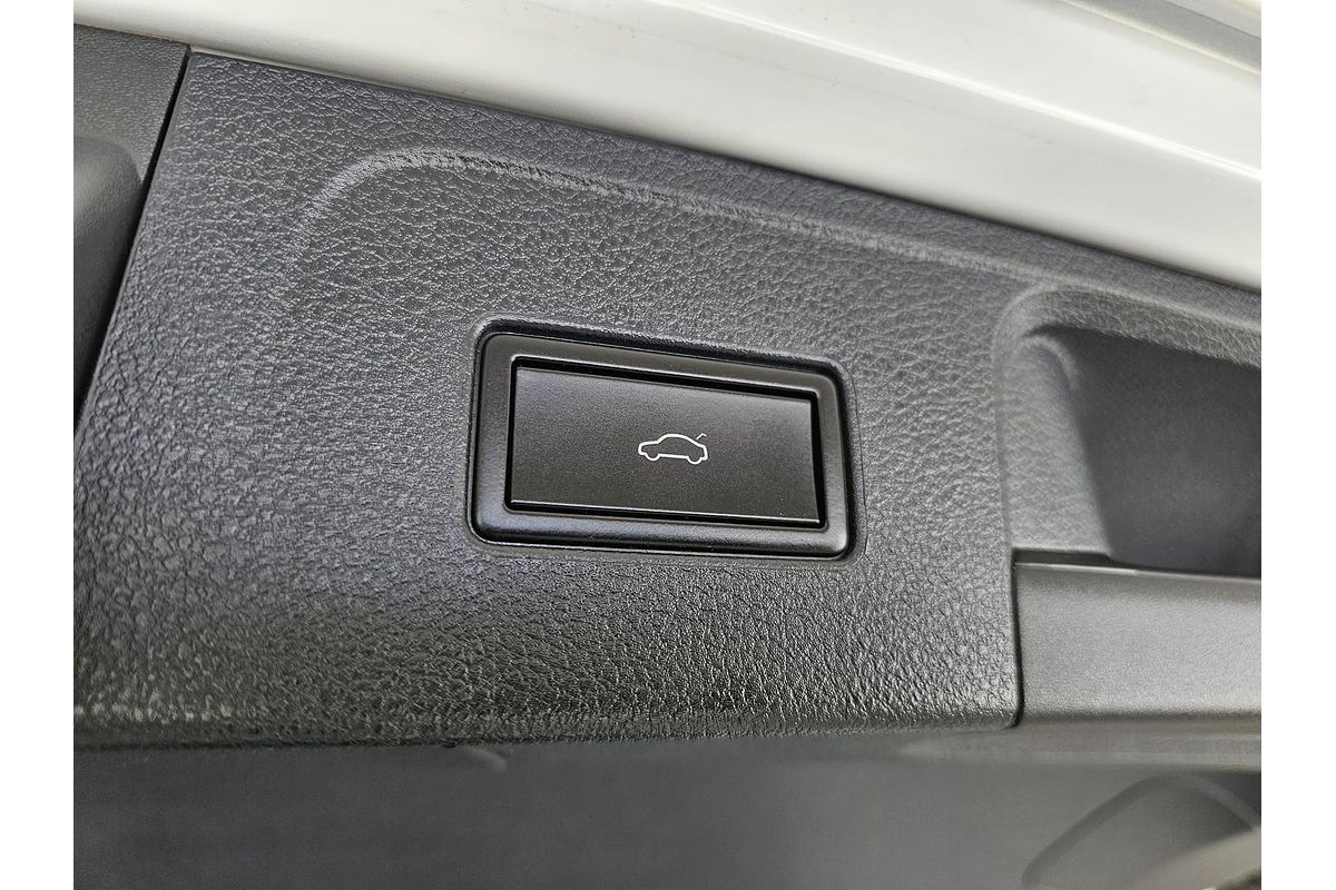 2019 Volkswagen Passat 206TSI R-Line B8