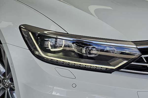 2019 Volkswagen Passat 206TSI R-Line B8