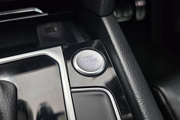 2019 Volkswagen Passat 206TSI R-Line B8