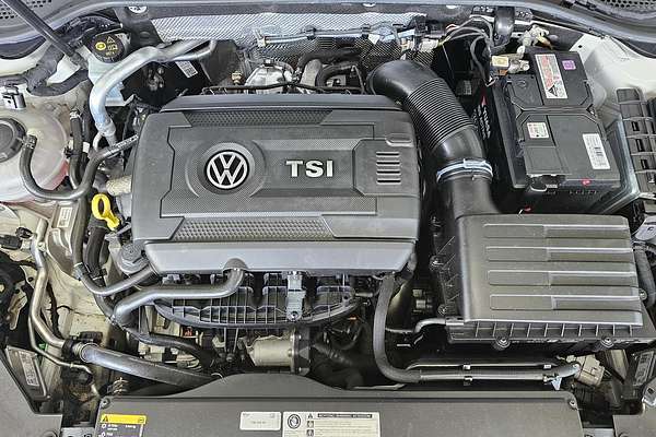 2019 Volkswagen Passat 206TSI R-Line B8