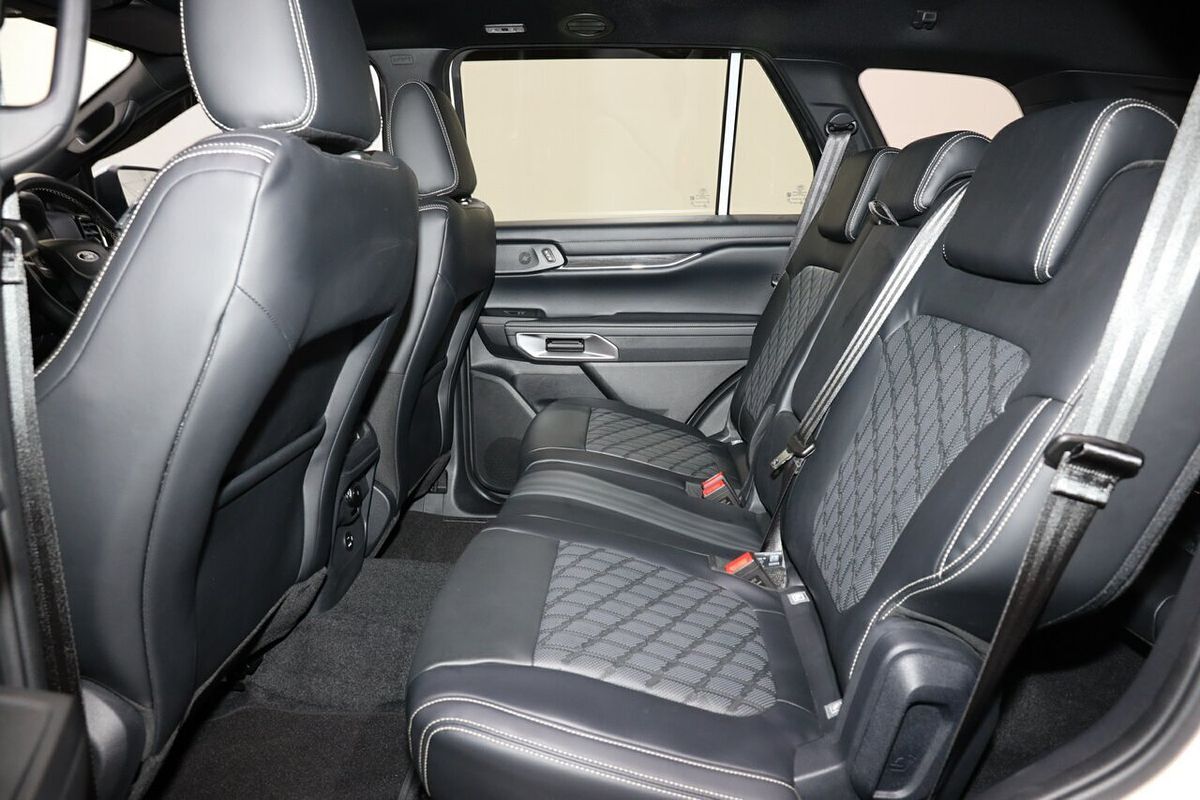2023 Ford Everest Platinum 3.0L