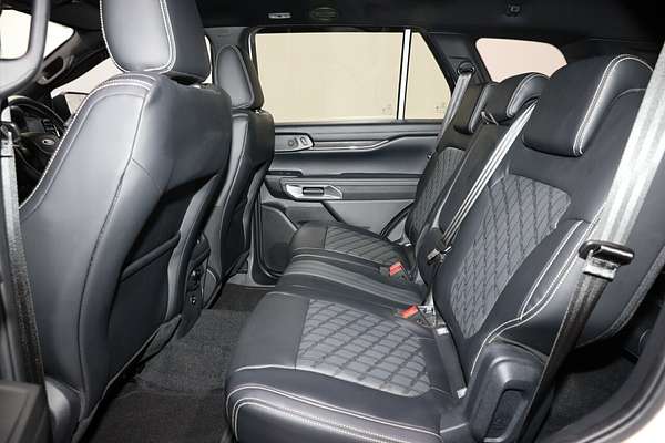 2023 Ford Everest Platinum 3.0L