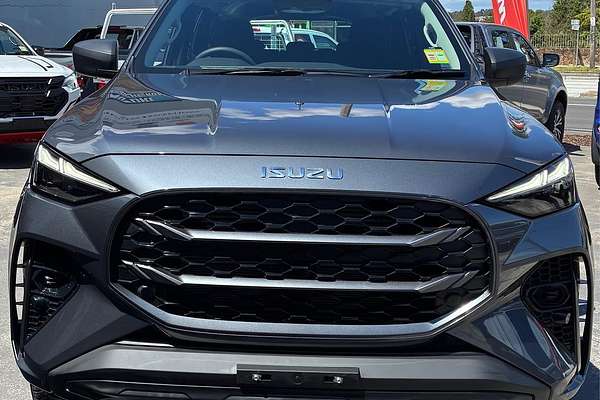 2025 Isuzu MU-X LS-M
