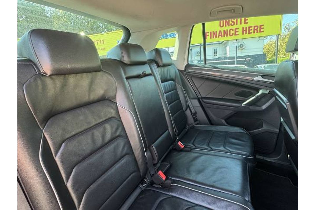 2017 Volkswagen Tiguan 140TDI Highline 5N