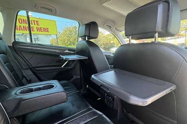 2017 Volkswagen Tiguan 140TDI Highline 5N
