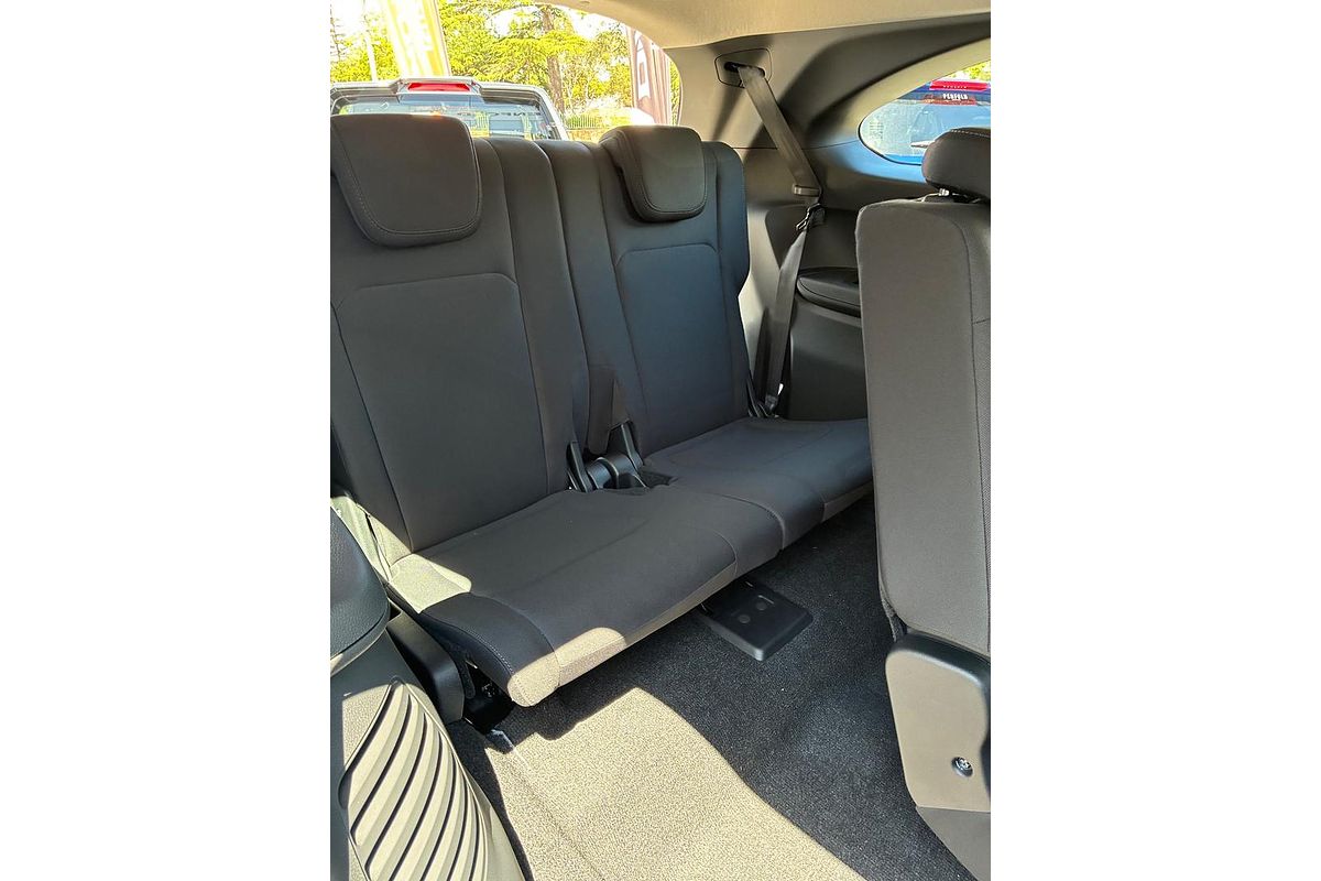 2025 Isuzu MU-X LS-M