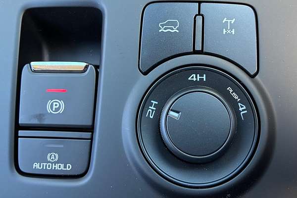 2025 Isuzu MU-X LS-M