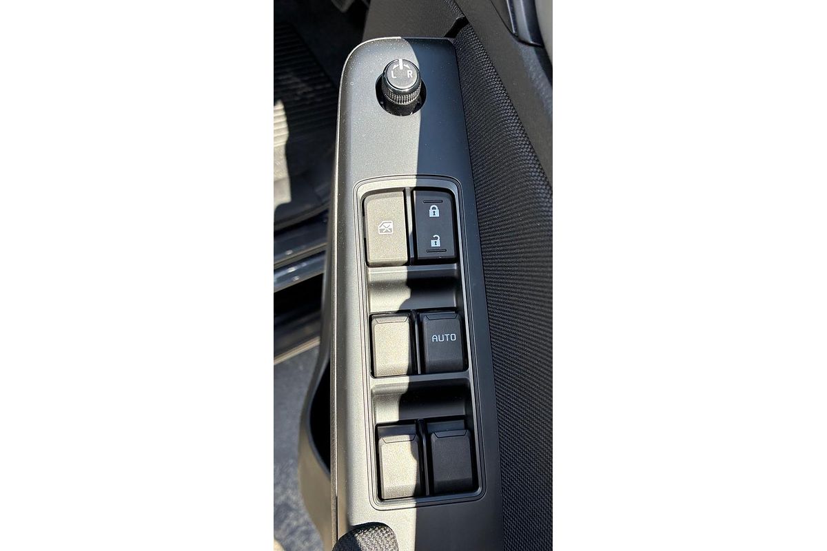 2025 Isuzu MU-X LS-M