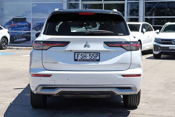 2025 Mitsubishi Outlander Exceed Tourer ZM