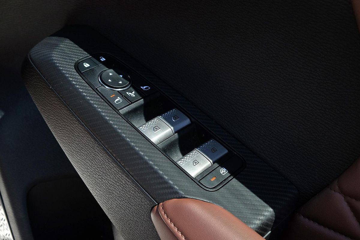 2025 Mitsubishi Outlander Exceed Tourer ZM