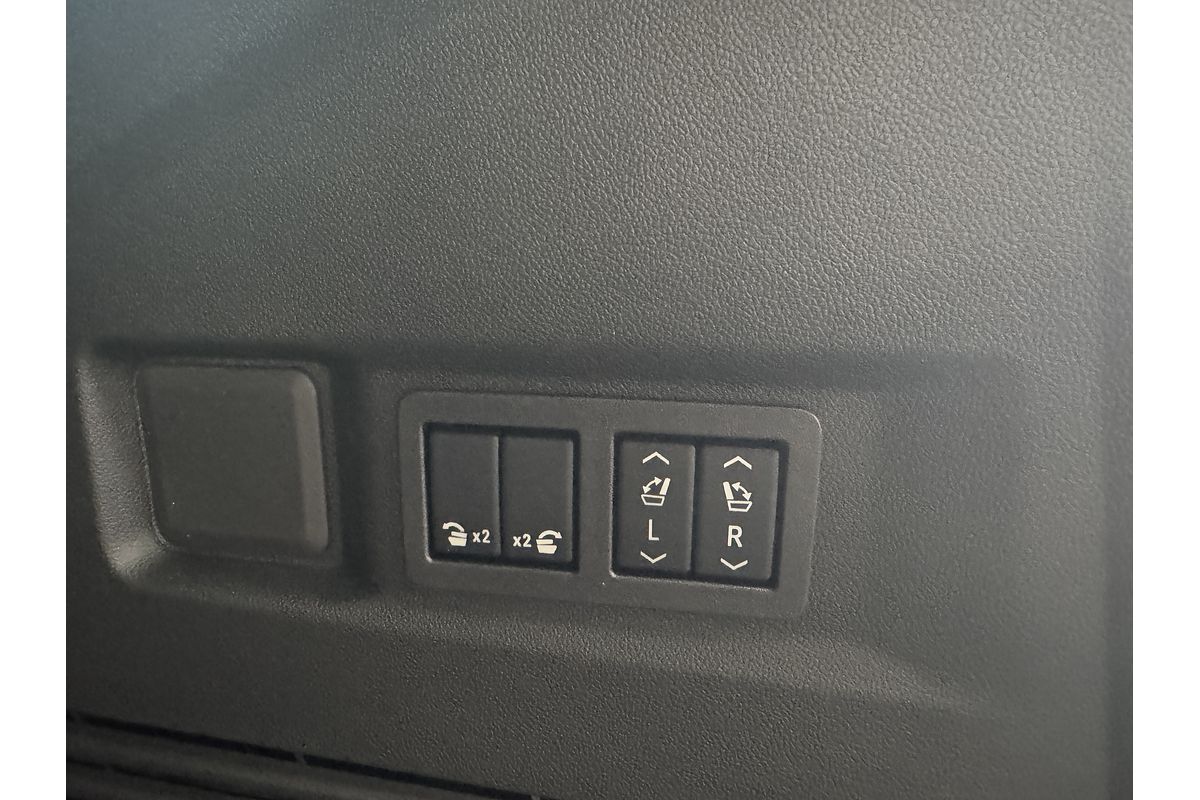 2025 GMC Yukon Denali T1