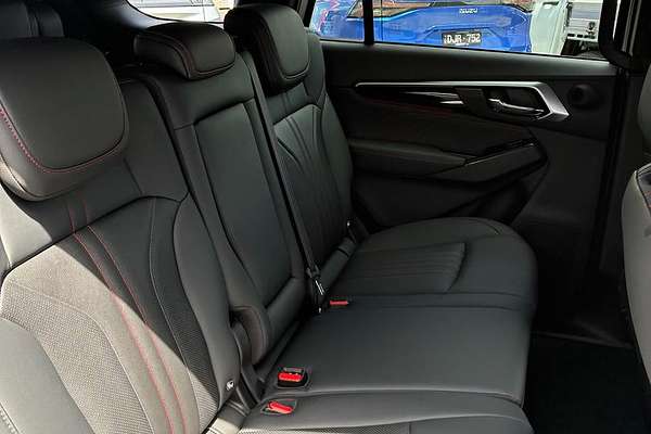 2025 Isuzu MU-X X-TERRAIN