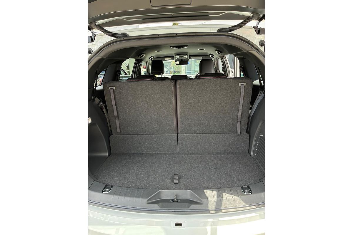 2025 Isuzu MU-X X-TERRAIN