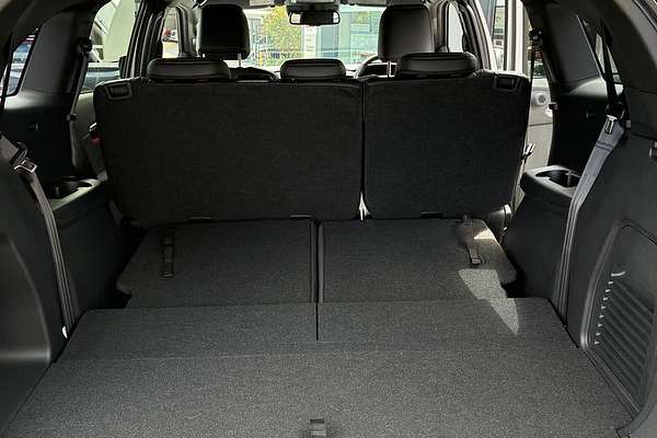 2025 Isuzu MU-X X-TERRAIN